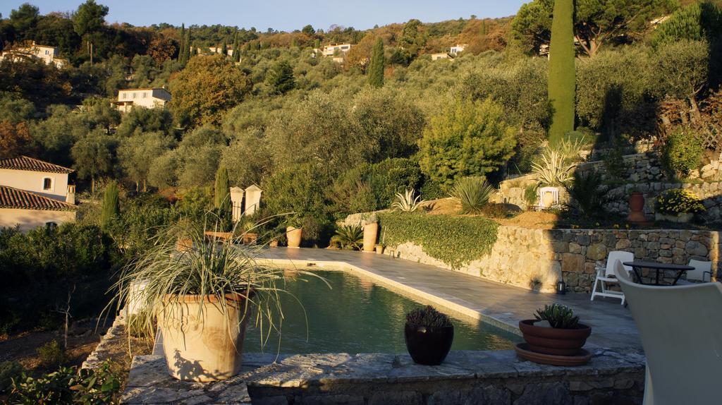 La Bergerie St Antoine Bed & Breakfast Speracedes Exterior photo